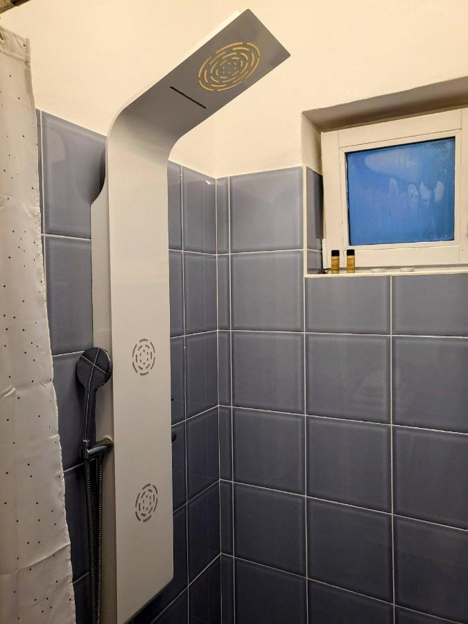 Studio Square Funtana Apartment Luaran gambar